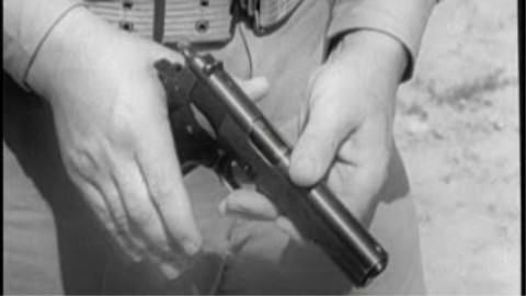 二战1911手枪使用教学|美国陆军军教片